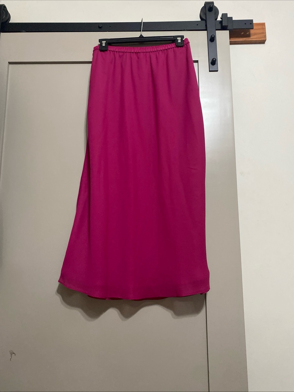 Vintage Y2K Midi Skirt with Elastic Waist in Fuchsia